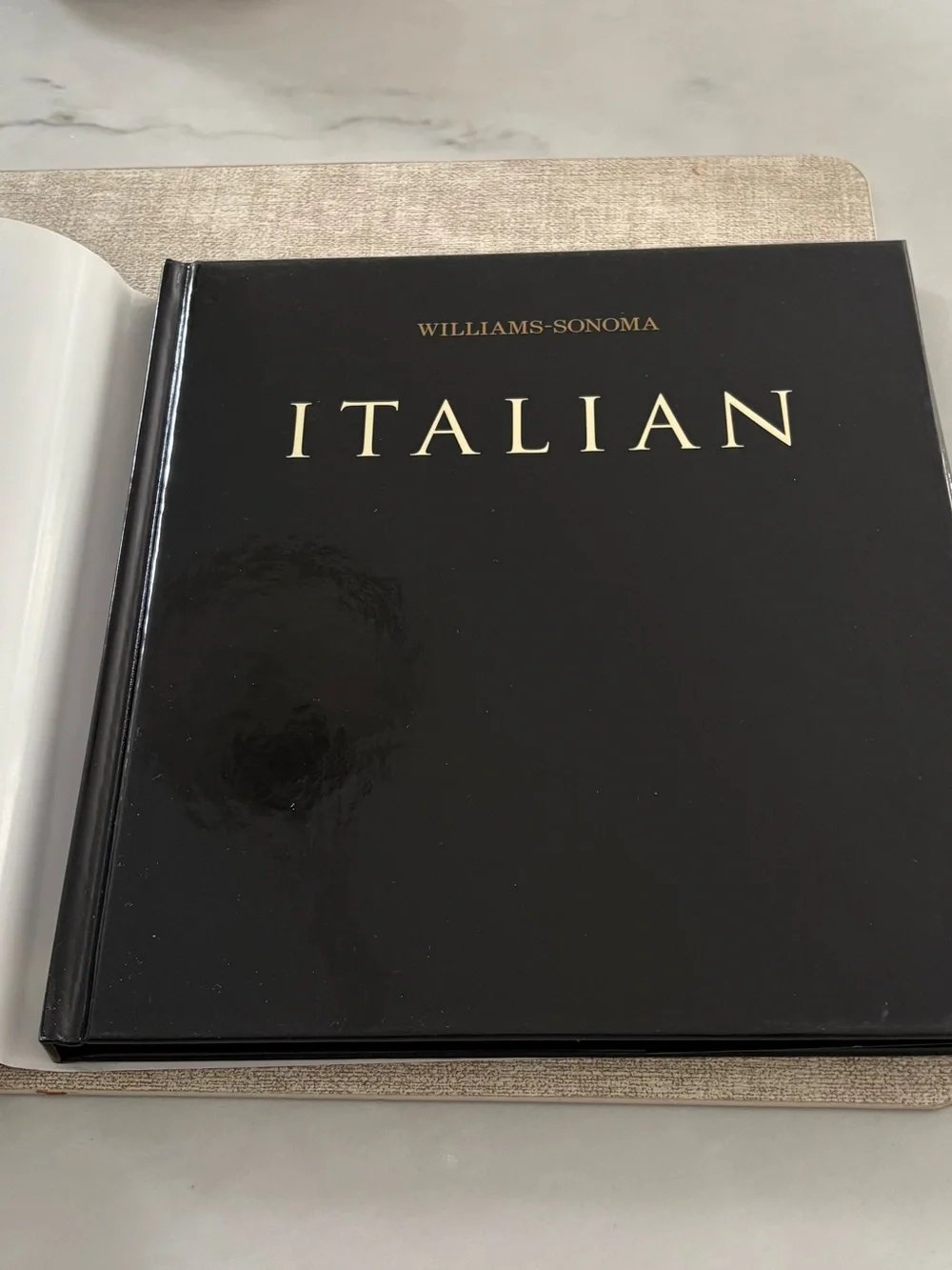 Williams-Sonoma Italian Cookbook - Like New